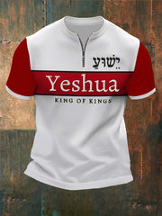 Herren-T-Shirt mit Bibelvers „Yeshua, König der Könige, Herr der Herren“, bedruckt, mit Reißverschluss und kurzen Ärmeln
