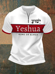 Herren-T-Shirt mit Bibelvers „Yeshua, König der Könige, Herr der Herren“, bedruckt, mit Reißverschluss und kurzen Ärmeln
