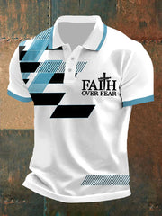 Herren-Poloshirt „Faith Over Fear Cross Faith“ mit geometrischem Print