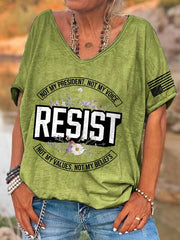 T-shirt rétro à col en V avec imprimé « Résister » : « Pas mon président, pas ma voix, pas mes valeurs, pas mes croyances » 