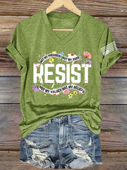T-shirt rétro à col en V avec imprimé « Résister » : « Pas mon président, pas ma voix, pas mes valeurs, pas mes croyances » 
