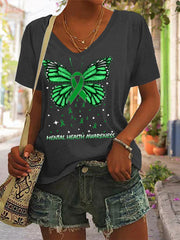 Frauen psychische Gesundheit Bewusstsein grünes Band Schmetterling V-Ausschnitt T-Shirt