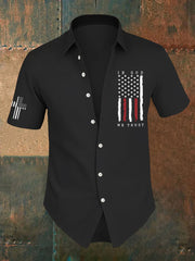 Chemise à manches courtes pour homme avec imprimé croix et drapeau « In God We Trust »